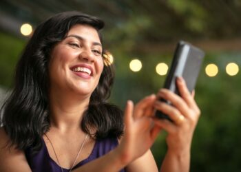 Natura e Avon apostam no social commerce com entrada no TikTok Shop