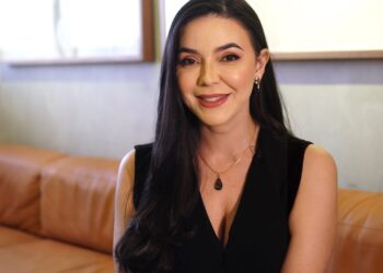 Outubro Rosa: cuidados com a pele geram satisfação e reconexão em mulheres, aponta estudo