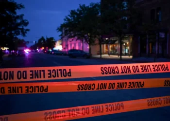 EUA: homem ataca multidão; oito pessoas ficam feridas