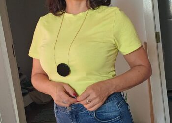 Professora de escola pública estadual que acertou palpite sobre tema da redação do Enem  viraliza nas redes sociais