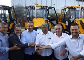 Estado reforça enfrentamento à seca com entrega de equipamentos e investimento emergencial