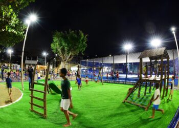 Prefeitura entrega praça em Sussuarana e chega a 664 espaços renovados em Salvador