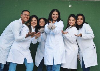 Estudantes da rede estadual do interior da Bahia desenvolvem biocombustível a partir do tamarindo