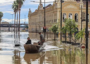 Eventos climáticos deixam 242 milhões de alunos sem aulas em 2024