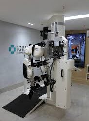 Exoesqueleto robótico único no Nordeste chega a Salvador e promove recuperação motora de pacientes