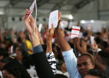 Bahia realiza 5ª Conferência Estadual de Saúde da Trabalhadora e do Trabalhador com foco na saúde como direito humano