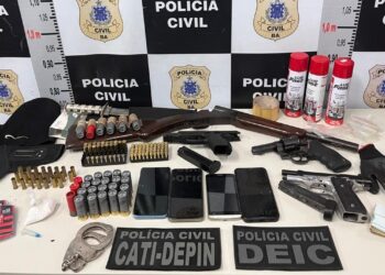 Investigado por dez homicídios em Feira de Santana é preso com armas e munições