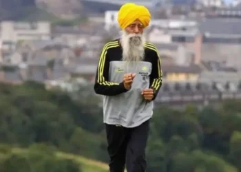 Morre Fauja Singh, maratonista mais velho do mundo, aos 114 anos, após atropelamento na Índia