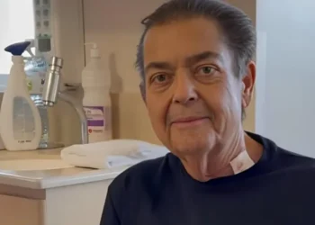 Após rim transplantado não funcionar, Faustão passa por novo procedimento e continua internado