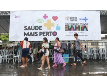 Em parceria com a UFRB, Feira Saúde Mais Perto leva atendimentos para Santo Antônio de Jesus