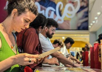 Shopping Center Lapa e Discodelia promovem Feira do Vinil neste sábado (19)