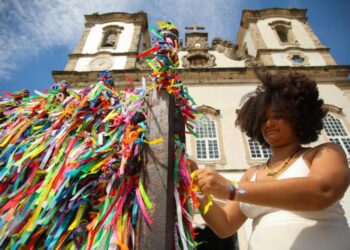 Com festas populares, igrejas e terreiros, turismo religioso atrai visitantes para Salvador no primeiro mês de 2024