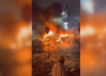 Filadélfia: avião com criança e outras cinco pessoas cai