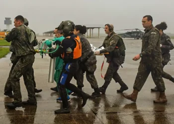 Forças Armadas fazem “esforço de guerra” com 20 mil militares no RS