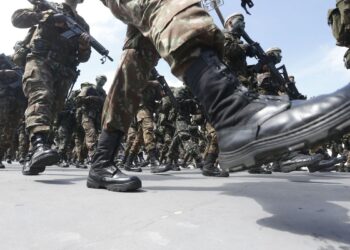 Pesquisadores apontam desgaste na imagem de militares após ações da PF