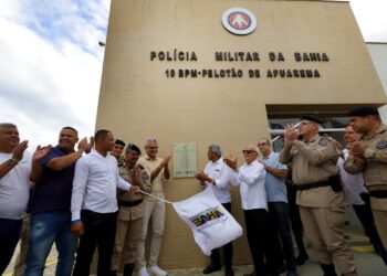 Governo do Estado fortalece educação e segurança em Apuarema com entrega de equipamentos