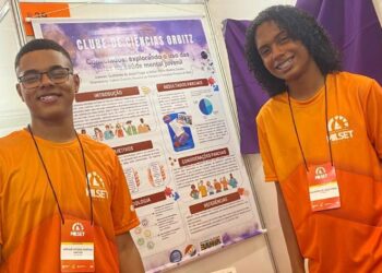 Estudantes do Colégio Central desenvolvem jogo sobre uso das telas e conquistam prêmio internacional