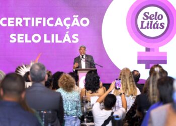 Governador Jerônimo Rodrigues certifica 83 empresas baianas em prol da igualdade de gênero no ambiente de trabalho, com o Selo Lilás