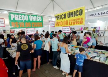 Jerônimo Rodrigues participa de abertura oficial do Festival Literário e Cultural de Feira de Santana