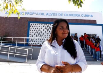 Modernizacão de duas unidades escolares estaduais em Camaçari potencializa o ensino aprendizagem