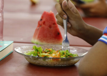 Em 2024, Bahia mantém 100% das escolas estaduais com acesso à água potável