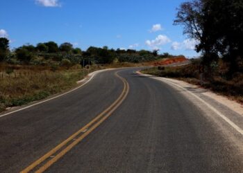 Bahia já investiu quase R$ 5 bilhões em 2024, com ênfase nas áreas social e de infraestrutura