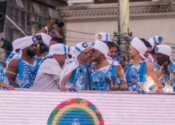 Fred Pontes mostra detalhes da folia de carnaval nas ruas de Salvador