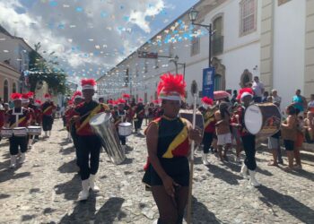 Fanfarras escolares da rede estadual têm destaque no Desfile do 2 de Julho