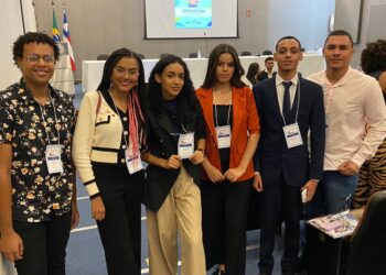 Estudantes universitários assumem papel de jovens deputados na Assembleia Legislativa da Bahia