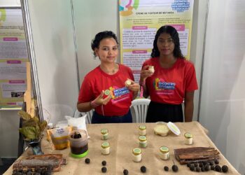 Projetos nas áreas de cosmética,  saúde e construção são apresentados durante o Encontro Estudantil, em Salvador