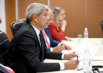 Governador reúne poderes e apresenta o programa Bahia Pela Paz