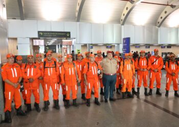 Bahia envia 22 bombeiros militares e profissionais de saúde para auxiliar no socorro às vítimas das chuvas no Rio Grande do Sul