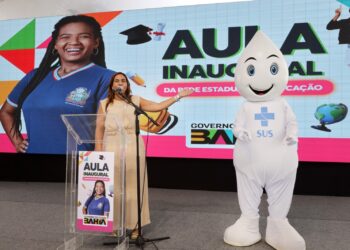 Sesab e SEC lançam projeto para vacinar estudantes nas escolas da rede estadual