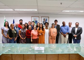 SEC reúne instituições parceiras e sociedade civil para apresentar o programa Bahia Alfabetizada