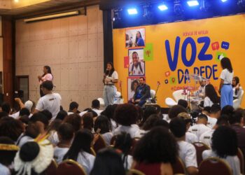 Estudantes da rede pública estadual protagonizam o primeiro dia do Encontro “Voz da Rede” em Salvador com oficinas, debates e troca de experiências