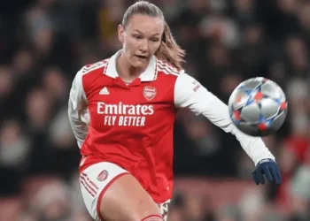 Jogadora do Arsenal desmaia em campo na final da Copa da Inglaterra