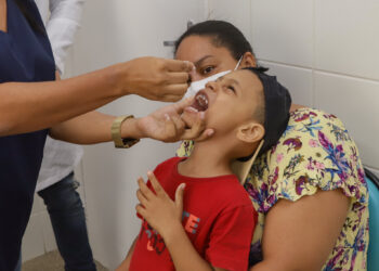Lauro de Freitas inicia vacinação contra poliomielite nesta segunda-feira (27); confira locais de vacinação