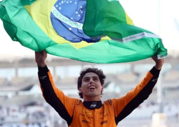 Gabriel Bortoleto é campeão da Fórmula 2 na temporada 2024