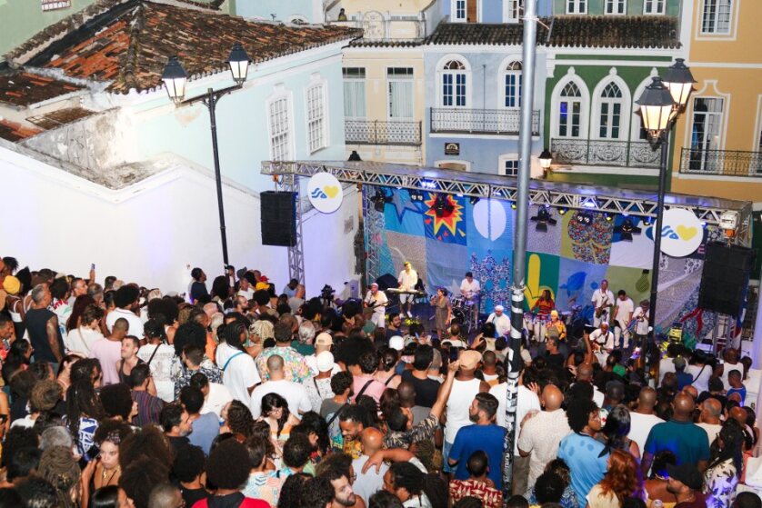 Sexta-feira tem Rumpilezz Funfun no Passo de graça, nas escadarias do Passo