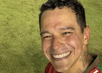 Giovanni Augusto marca golaço da vitória da Portuguesa aos 49 minutos: “Noite muito especial”