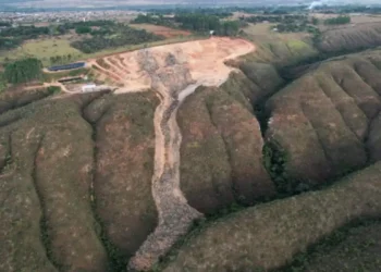 Goiás dá 2 dias para aterro apresentar plano de recolhimento de lixo
