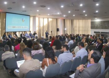 Especialistas de 12 países se reúnem em Salvador para discutir o fortalecimento de redes integradas de saúde