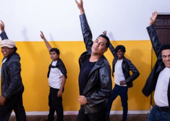 “Grease é Agora é a Hora!” leva o charme dos anos 1950 ao palco em nova adaptação baiana