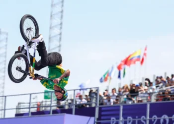 Gustavo “Bala Loka” fica em sexto na final do ciclismo BMX freestyle
