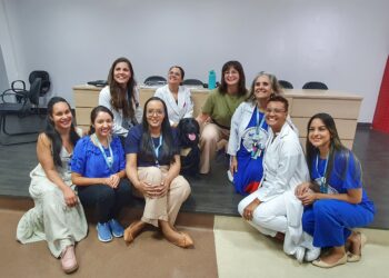 Durante evento que marca o Dia Mundial dos Cuidados Paliativos, HGE implementa tratamento assistido por animais