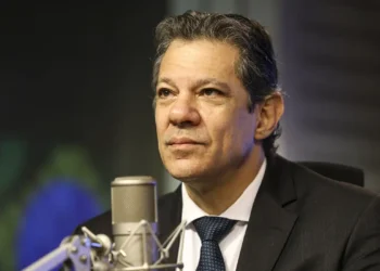 Haddad: Brasil está melhor posicionado diante do tarifaço de Trump
