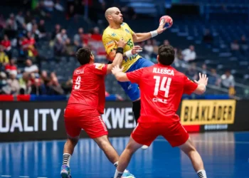 Brasil oscila, mas supera Chile na 2ª fase do Mundial de Handebol