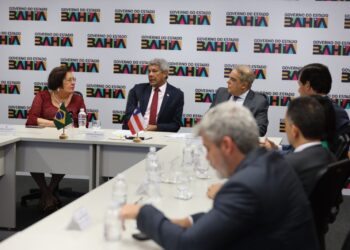 Governador reúne representantes de Poderes e órgãos públicos para discutir conflitos agrários no Estado