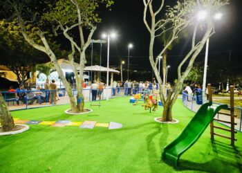 Prefeitura de Salvador entrega Praça Alameda das Samambaias requalificada em Piatã