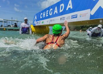 Praia de Inema recebe a 8ª etapa do Campeonato Baiano de Águas Abertas neste sábado